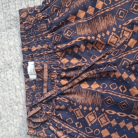 Pants - Picture 3 of 3